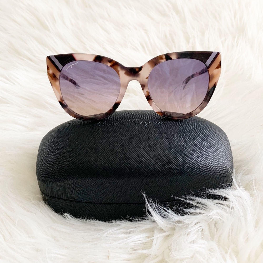 Salvatore Ferragamo Sunglasses, New - Picture 5 of 11